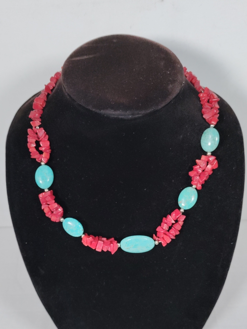 J105 Faux Turquoise and Coral Necklace